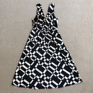 BLACK AND WHITE DRESS
